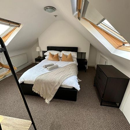 Central & Cozy 3Br Apt - High Chair - Free Parking London Exteriör bild